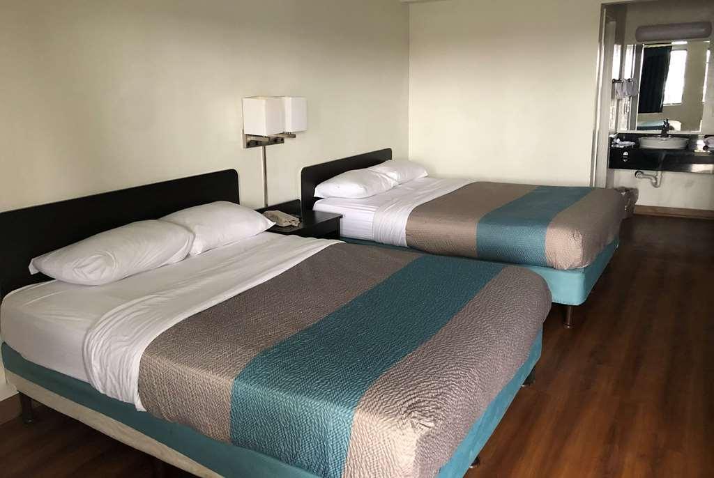Days Inn By Wyndham Indianapolis South Номер фото